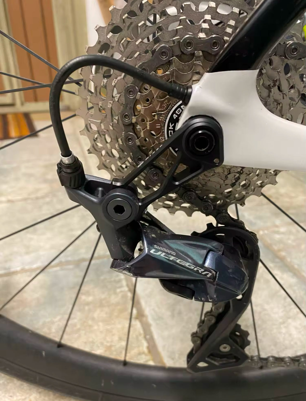 Direct mount hanger Cannondale