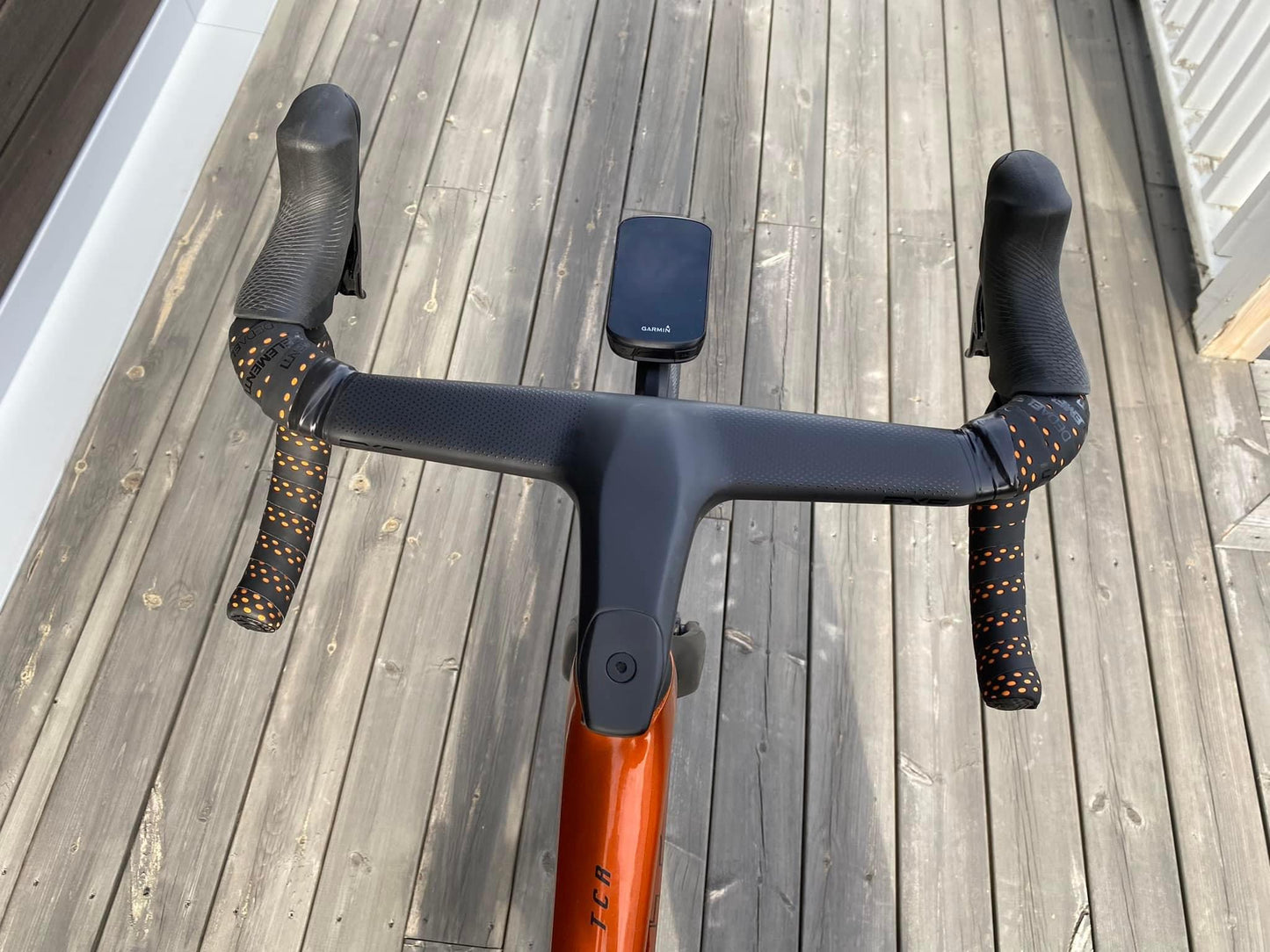 Exs Aerover integrated bar