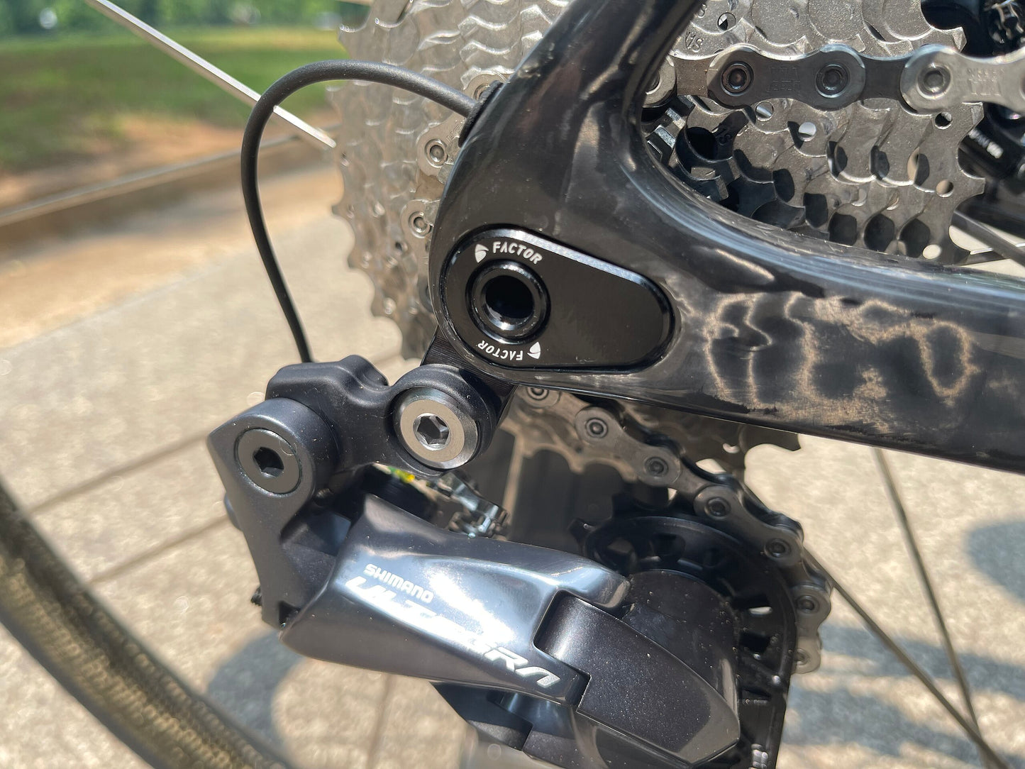 Direct mount hanger FACTOR